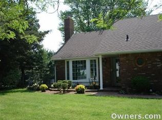 37 Clearwater Ave, Massapequa, NY 11758