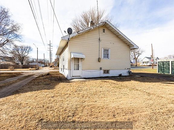 5th image of 113 N Vine St