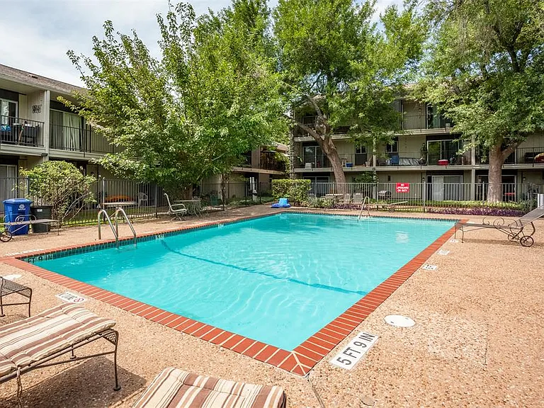 500 E Riverside Dr #224 — Photo 15
