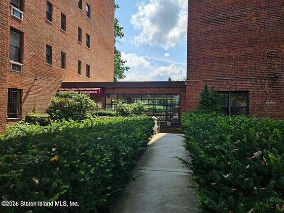 3rd image of 100 Colfax Ave APT 2N