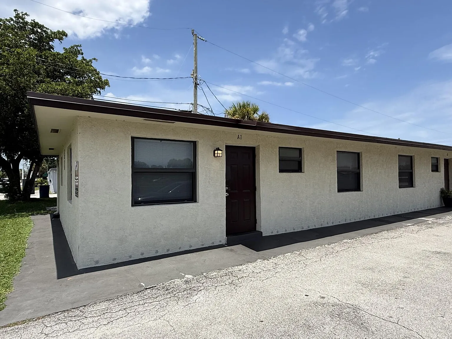 2 bed, 1.0 bath, 700 sqft, $1,450 — Photo 2