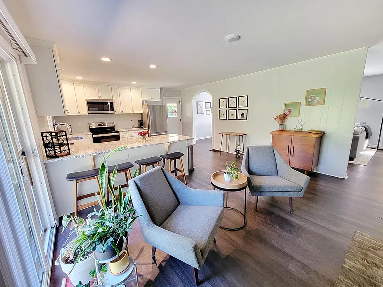 1517 Basewood Dr — Photo 12