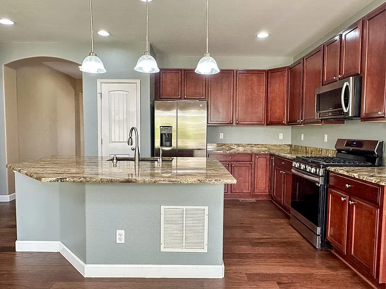 12183 Coral Burst Ln — Photo 9