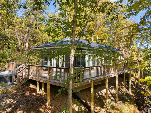 458 Opossum Hollow Rd, Wellington, KY 40387