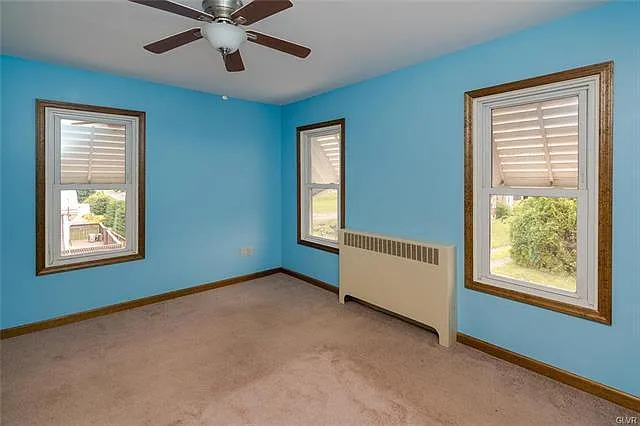 5651 N Walnut St — Photo 8