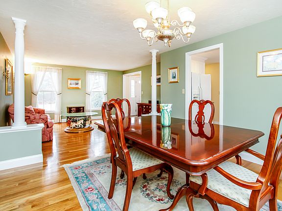 3rd image of 538 Neponset St