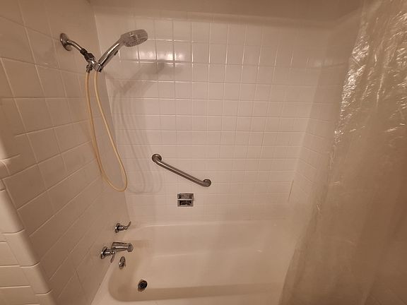 4th image of 1513 Yorktown Dr