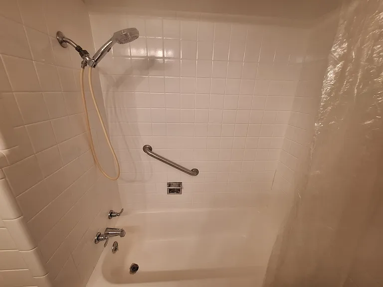 1513 Yorktown Dr — Photo 4