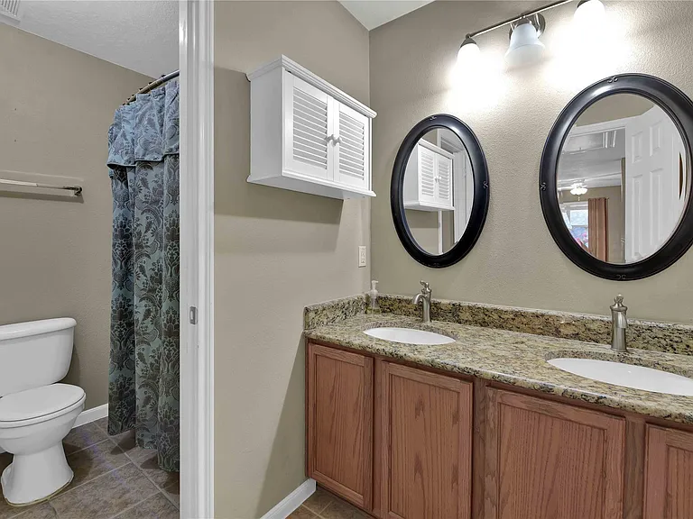 2706 Woodspring Forest Dr — Photo 28