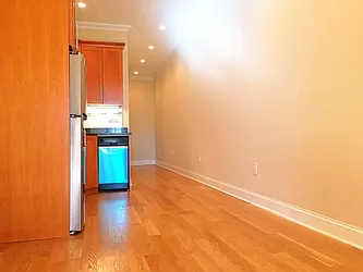 Rented by Rapid Realty Cobble Hill