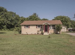 111 Deer Dr, La Vergne, TN 37086