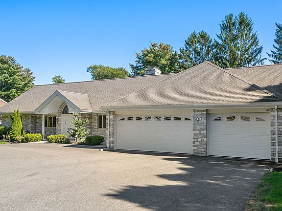 2nd image of 67 Crestview Rd