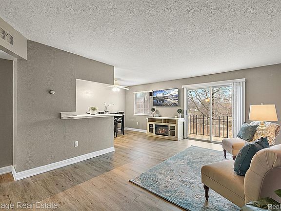5th image of 5299 Highland Rd Unit 202
