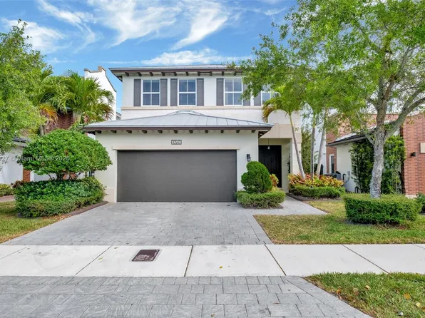 10543 NW 70th Ln, Doral, FL 33178