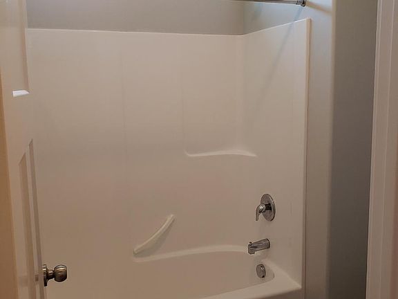 2nd image of 109 W Seasons Dr #104