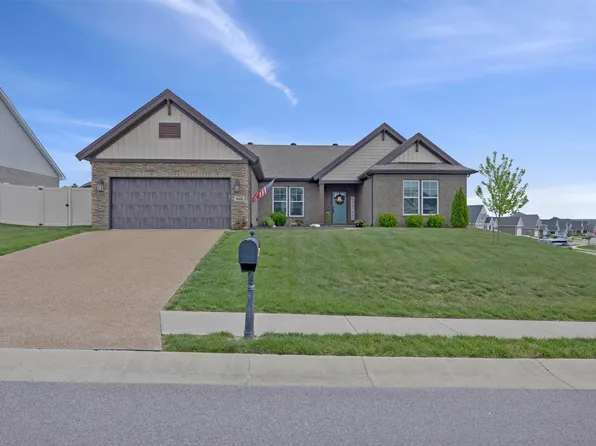 5660 Brompton Dr, Newburgh, IN 47630