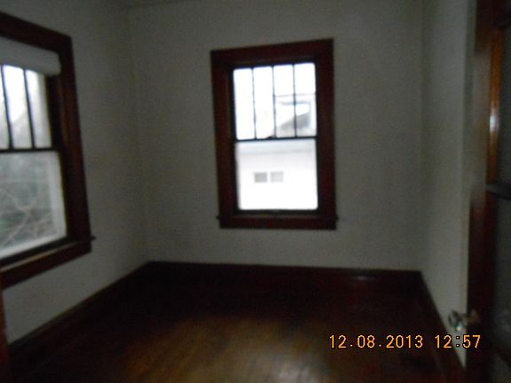 2nd image of 319 N Day Ave