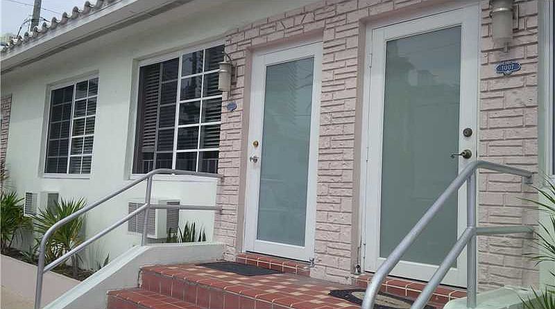 1st image of 1009 6th St #6