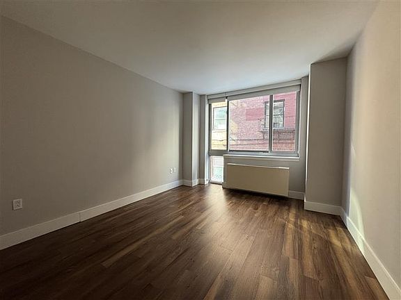 5th image of 22 E 1st St APT 207