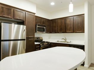 9875 Erma Rd UNIT 375, San Diego, CA 92131