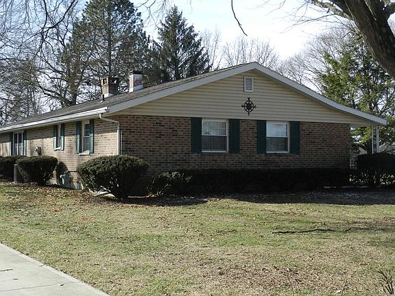 2nd image of 599 Edgefield Dr