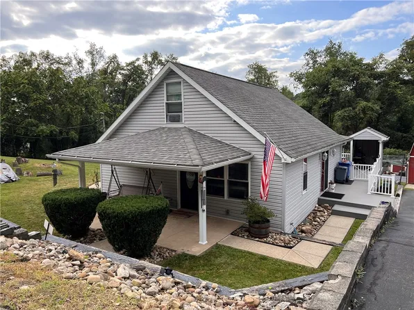 565 Palm St, McKeesport, PA 15132