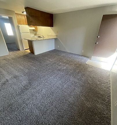 3rd image of 1107 Ramirez St #6