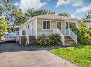 392 Southport St, Ronkonkoma, NY 11779