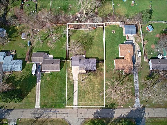 4th image of 9275 Dorothy Dr