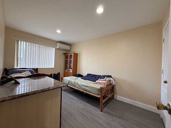 5th image of 8308 60th Ave APT 1