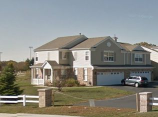 2710 Evergreen Cir, McHenry, IL 60050