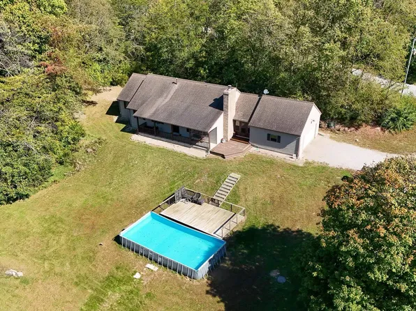 7373 W Milkhouse Rd, Delphi, IN 46923