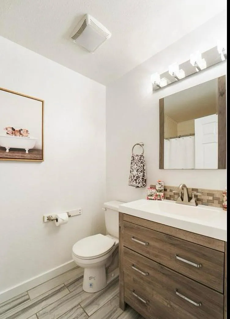3 bed, 2.5 bath, 1640 sqft, $3,950 — Photo 3