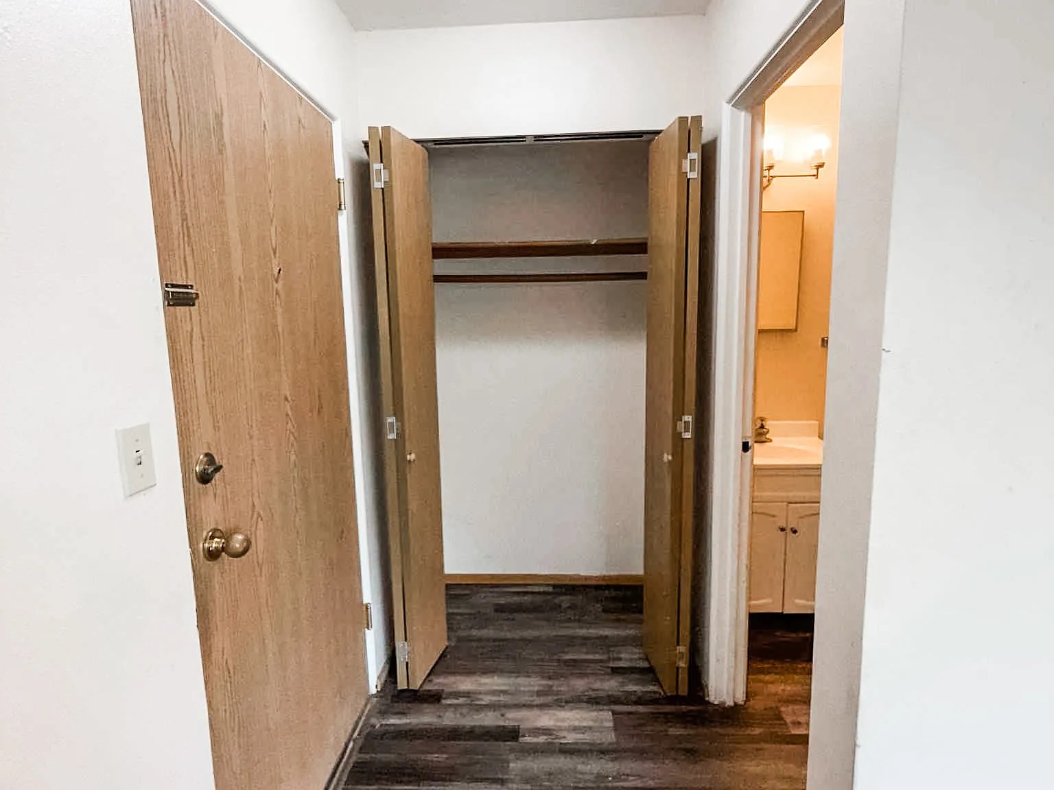 902 Oak — Photo 3