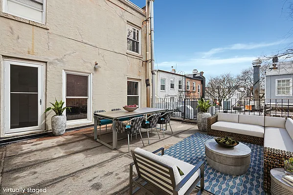 Rented by Compass | media 19