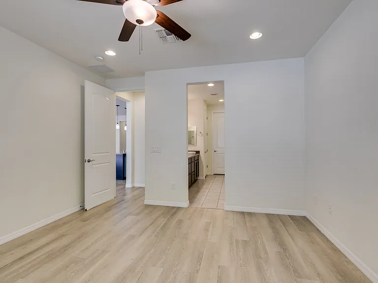 135 Berneri Dr — Photo 19