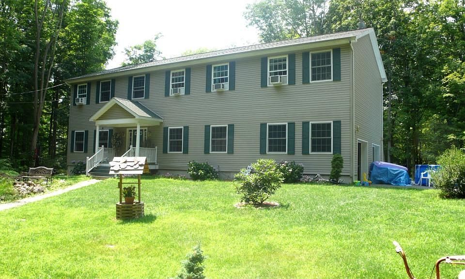 1st image of 13 Dennis Dr