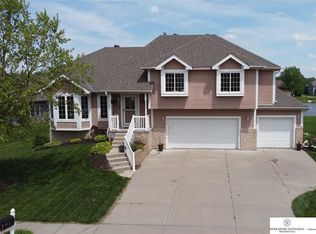 2219 Thomas Dr, Waterloo, NE 68069