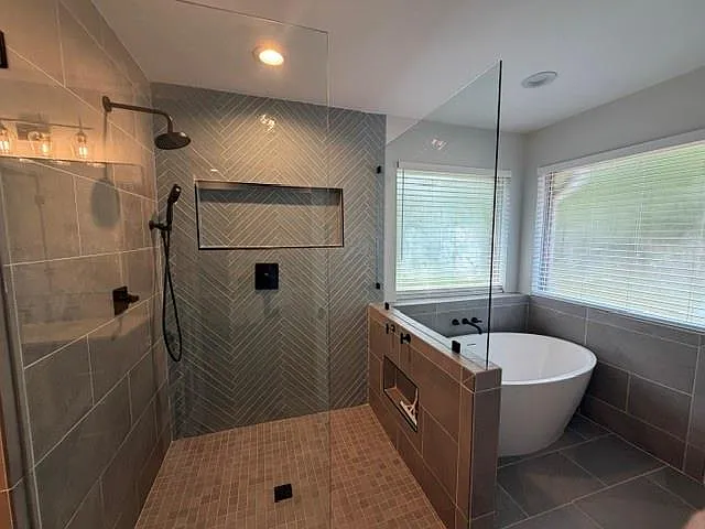 2932 Lloyds Ln — Photo 17