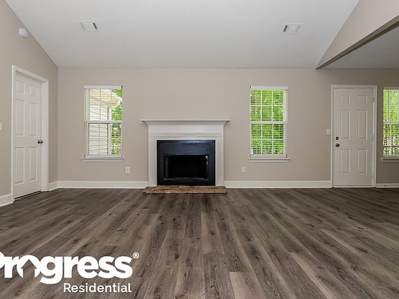4th image of 809 Aarons Ct