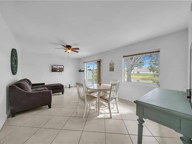 730 Joel Blvd — Photo 8