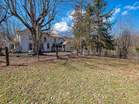 3rd image of 110 Old Alleghany Cir