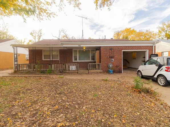 215 S Hungerford Ave, Haysville, KS 67060