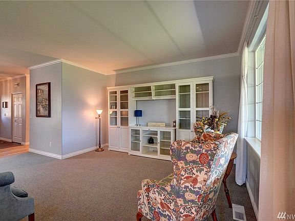 Another view of the living room. 