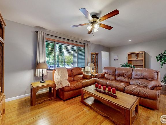 4th image of 1112 E 16th St