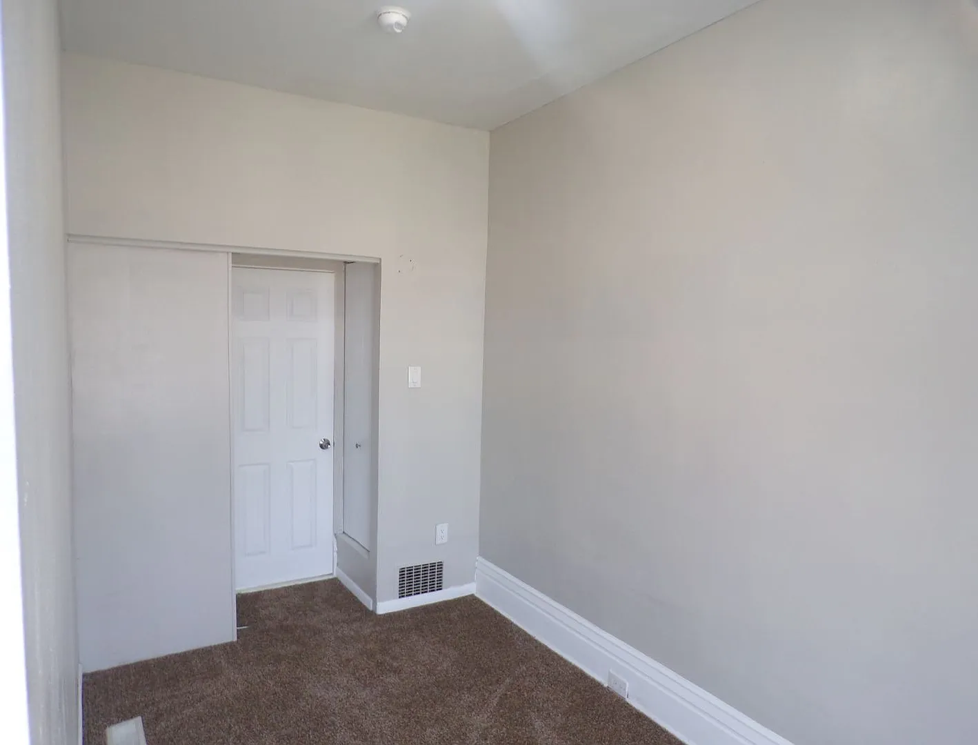 505 N Main St — Photo 3