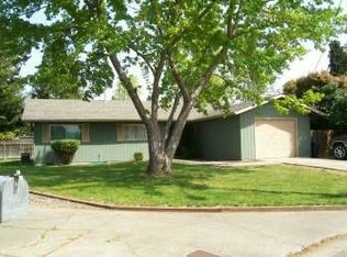 703 SW Cypress St, Grants Pass, OR 97526