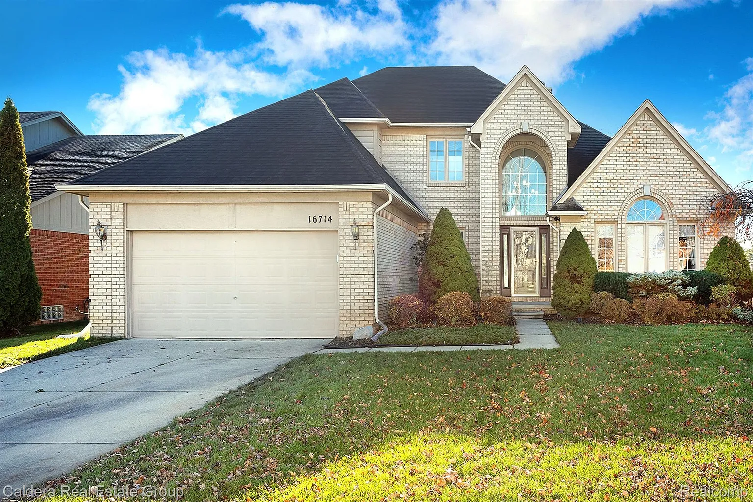 16714 Country Club Dr photo 1