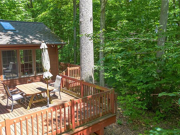 4th image of 4107 Braewood Ln