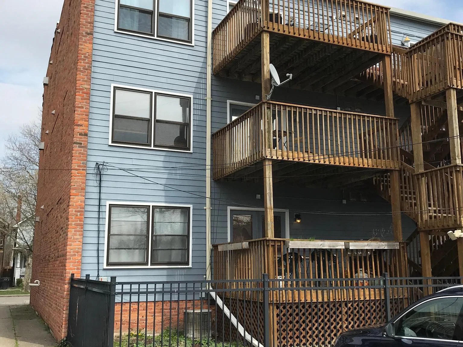 2 bed, 1250 sqft, $1,800 — Photo 2